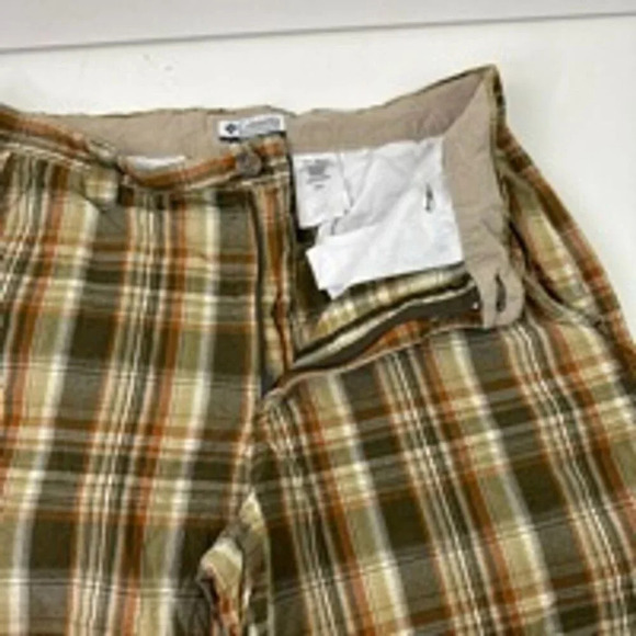 Men's  Columbia Plaid Shorts Size 32 Green Brown - Picture 3 of 9